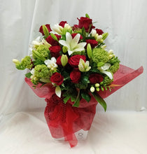 Load image into Gallery viewer, Red Roses
