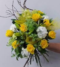 Load image into Gallery viewer, Summer Yellows
